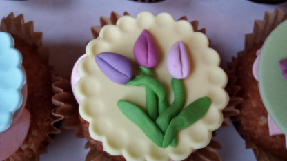 Cupcake met tulpen