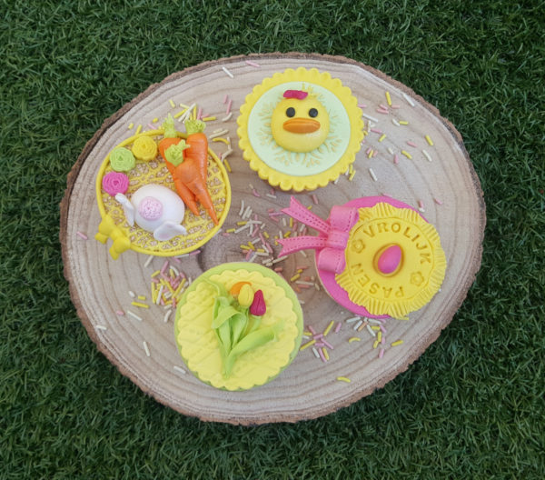 Paascupcakes decoreren